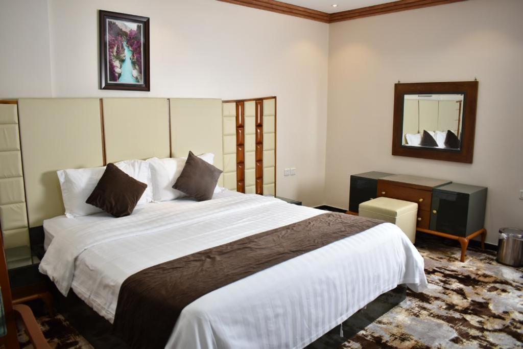 Diva Hotel Suites ジェッダ エクステリア 写真